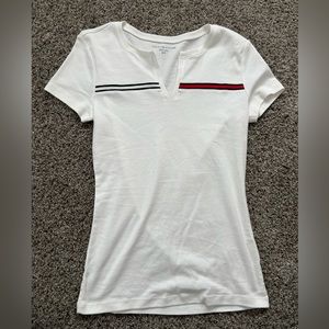 NWOT Tommy Hilfiger T-Shirt